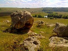 Конь-камень. Вид на восток («хвост коня»)