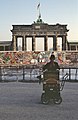 0598 1989 Berlin Mauer (28 dec) (14122099867).jpg