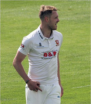 <span class="mw-page-title-main">Jamie Porter</span> English cricketer