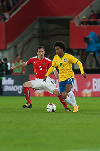 Christian Fuchs (AT), Willian (BR)