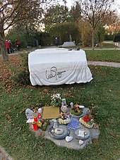 Jürgens' grave at the Vienna Central Cemetery
