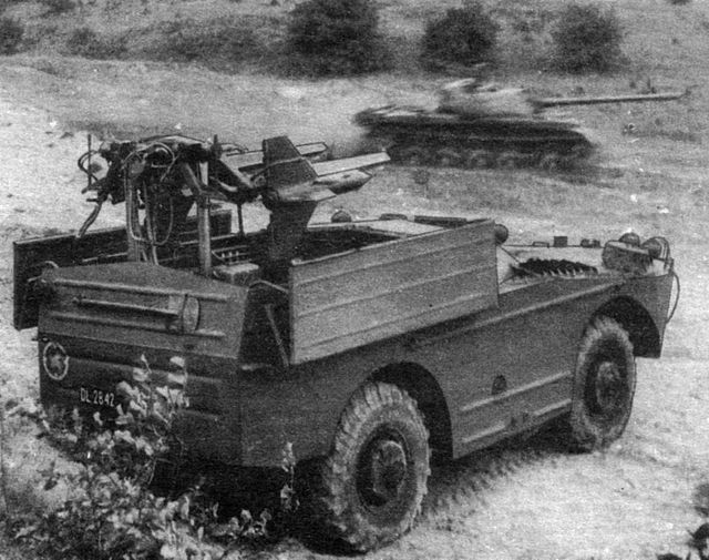 Polish 2P27 tank destroyer armed with 3M6 Shmel guided missiles.