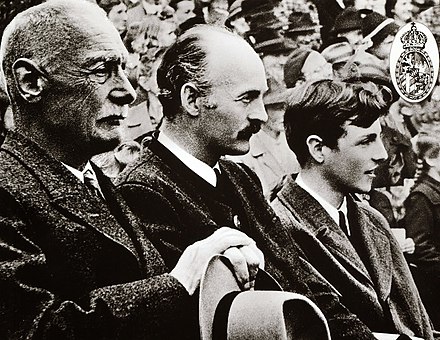 Prince Franz (right) with his father Duke Albrecht (centre) and his grandfather Crown Prince Rupprecht, in 1948