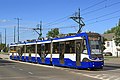 Částečně nízkopodlažní tramvaj 405N v Krakově