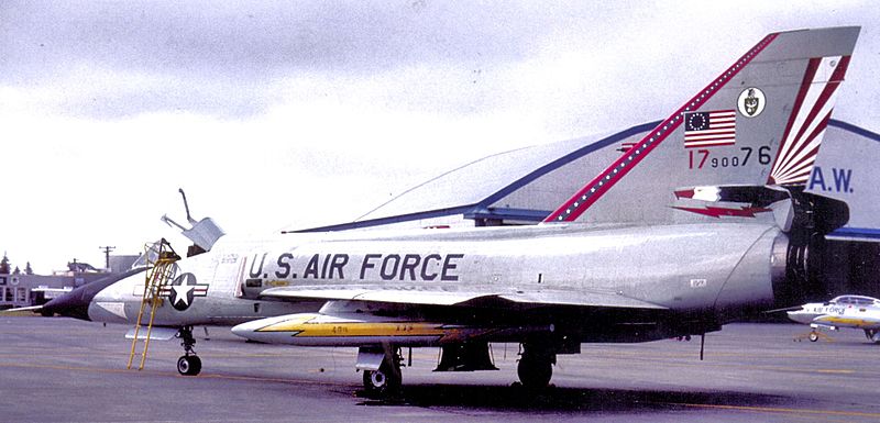 File:49th Fighter-Interceptor Squadron F-106 59-0076 1976.jpg