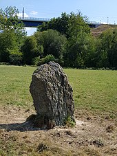 53 Le Genest St. Isle Menhir Painchaud 03.jpg