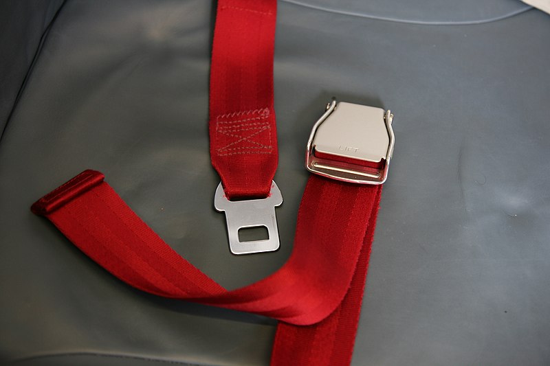 File:Airplane seat belt 2.jpg