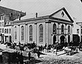 Amerikanischer Photograph um 1865 - Die Grand Street Zunftställe (Zeno Fotografie).jpg