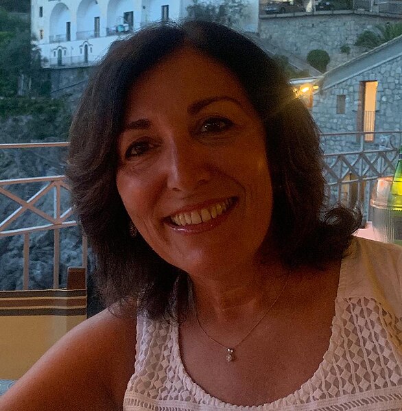 File:Anna amato in Italy.jpg