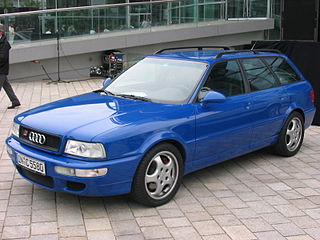 Audi RS 2 Avant car model