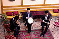 Músicos azeris tocando.