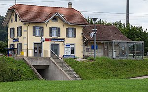 Bahnhof Huttlingen-Mettendorf an der Thurtallinie.jpg