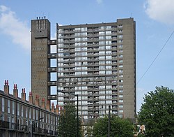 Balfron Tower und Carradale House