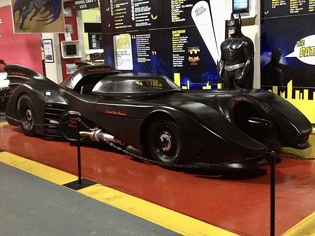 PHOTOS. La Batmobile du Batman de Tim Burton remise au goût du jour