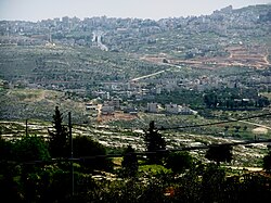 Beit Hanina al-Balad (center) Beit Hanina al-Jadid (top)