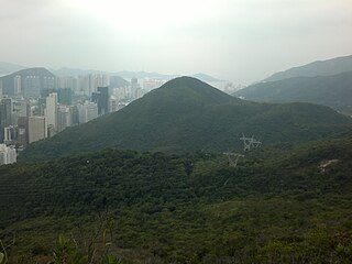 Bennet's Hill viewed from Middle Gap.jpg