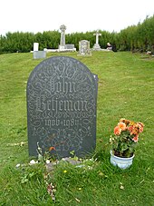 Sir John Betjeman's gravestone Betjeman memorial.JPG