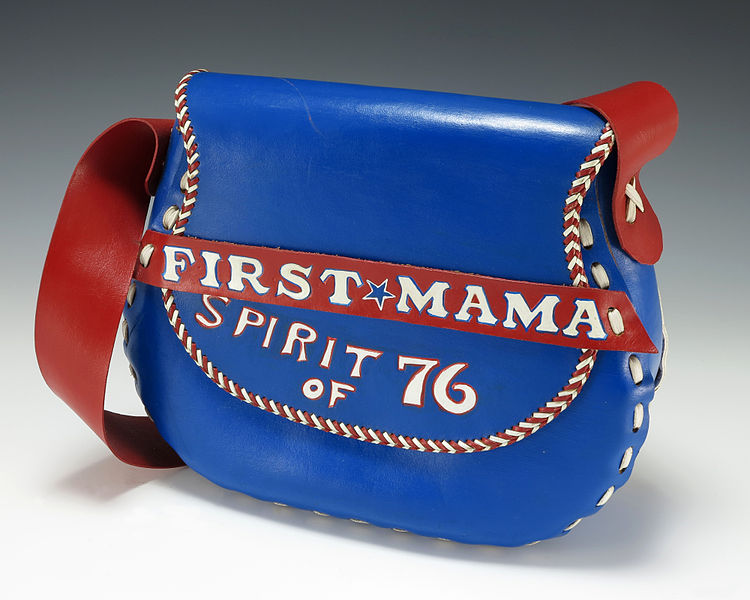 File:Betty Ford's "First Mama" purse.JPG