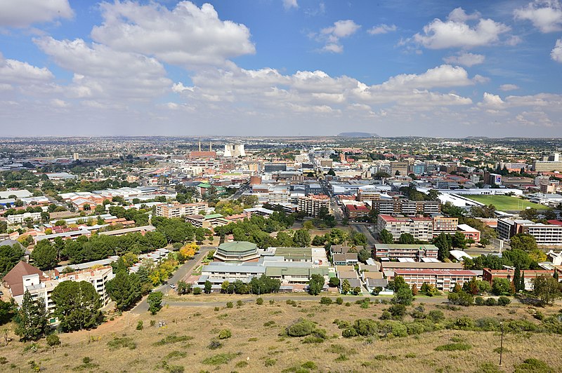 File:Bloemfontein, Free State, South Africa (20351086709).jpg