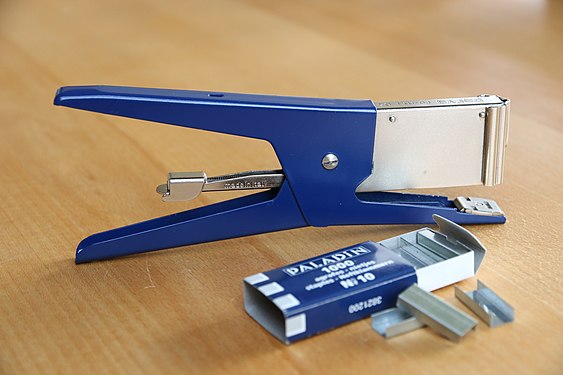 Stapler with small staples