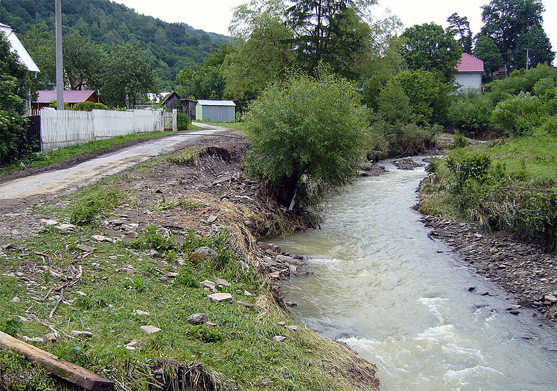 File:Bodruzal Bodruzali po poklese hladiny.jpg