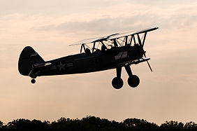 English: Boeing PT-17 Kaydet (A75N1) (reg. N54945 / 945, cn 75-4458, built in 1942). Engine: Continental W670-6N. Deutsch: Boeing PT-17 Kaydet (A75N1) (Reg. N54945 / 945, cn 75-4458, Baujahr 1942). Motor: Continental W670-6N.