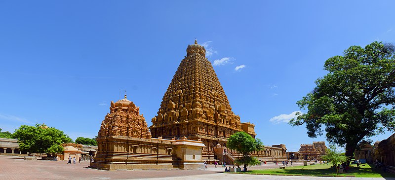 File:Brihadeshwara Temple Tanjavur 5.jpg