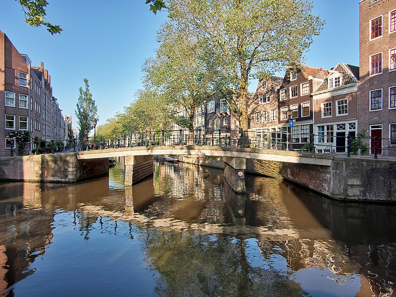 File:Brug 127 in de Lijnbaansgracht over de Egelantiersgracht foto 4.jpg