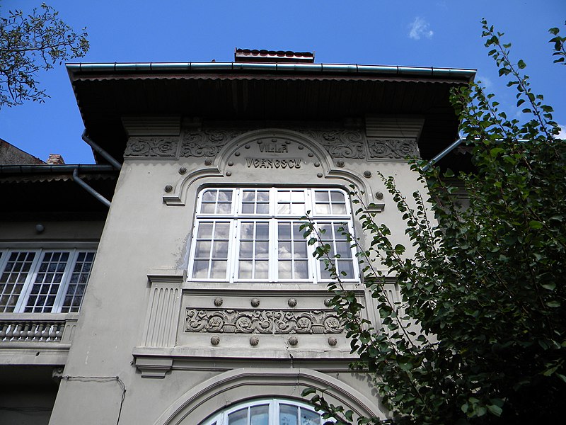 File:Bucuresti, Romania, Str. Alexandru Constantinescu nr. 55; B-II-m-B-18479 (detaliu 4) (Vila Vernescu).JPG