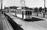 Tw 5789 (T 24 E) der BVG (Ost) auf der Linie 69 in der Edisonstraße, 1955