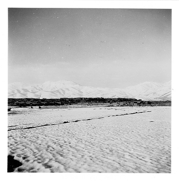 File:CH-NB - Persien, Hamadan- Landschaft - Annemarie Schwarzenbach - SLA-Schwarzenbach-A-5-04-029.jpg