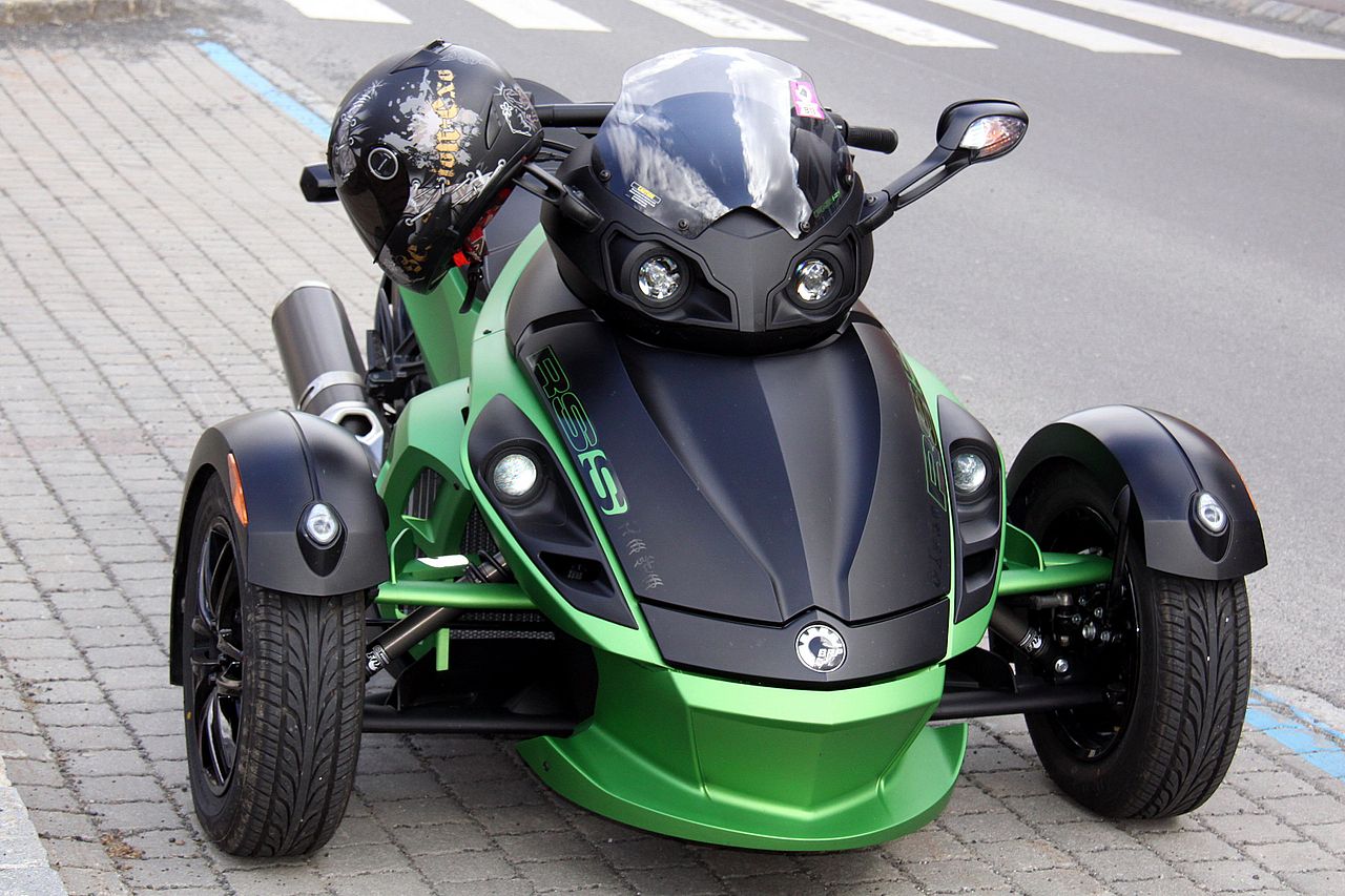 File:Can-Am Spyder RSS (01).jpg - Wikimedia Commons