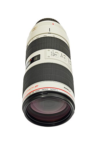 Телеобъектив Canon EF 70-200mm f/2.8 IS II USM с кольцом для крепления на штативе, без бленды