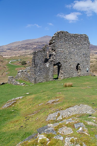 File:Castell Dolwyddelan (48307844136).jpg