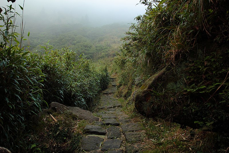 File:Cising mountains, Yangmingshan National Park (七星山山腰) - panoramio (1).jpg