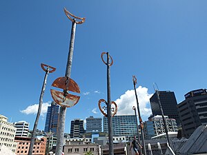 Para Matchitt poles decorated with symbols