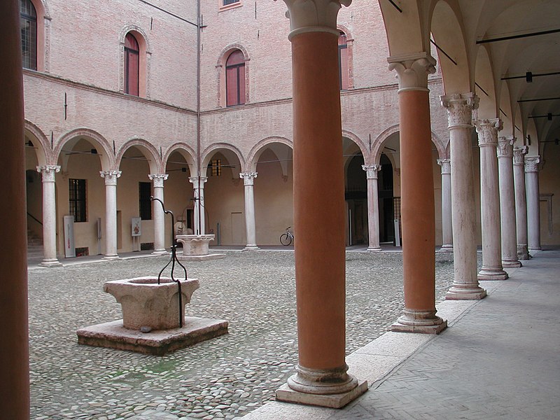 File:Correggio palazzo principi portico.jpg