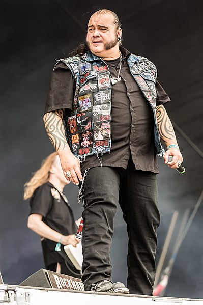 File:Crematory Rockharz 2018 09.jpg