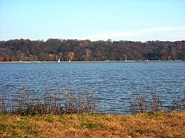 Jezero Creve Coeur v parku