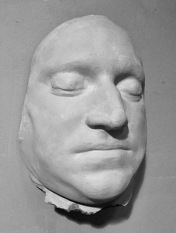 Death mask of Richard Parker taken shortly after he was hanged for mutiny in 1797; a fine original casting is held at the Hunterian Museum (London).