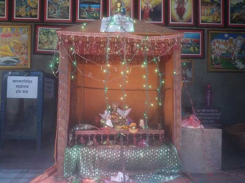 File:Doleshwor Mahadev Temple 05.jpg