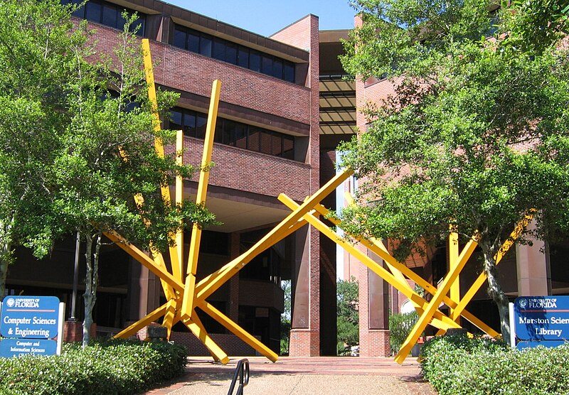 File:Dsg UF French Fries Sculpture 20050507.jpg