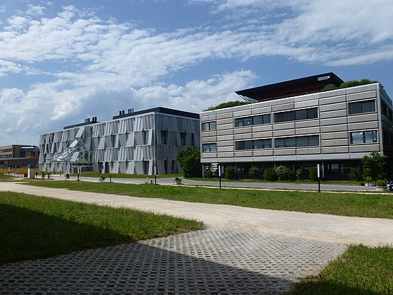 Кампус фа. EPFL Campus. Кейсовский университет кампус. UWA Health Campus. EPFL ru.