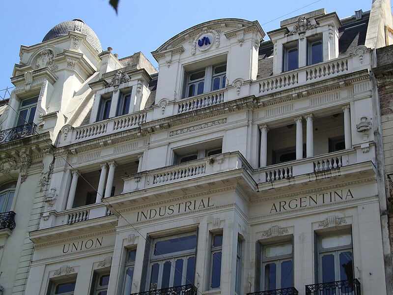 File:Edificio UIA (detalle).JPG