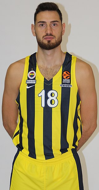<span class="mw-page-title-main">Egehan Arna</span> Turkish professional basketball player