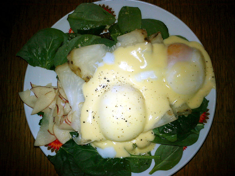 File:Eggs Benedict (7056224379).jpg