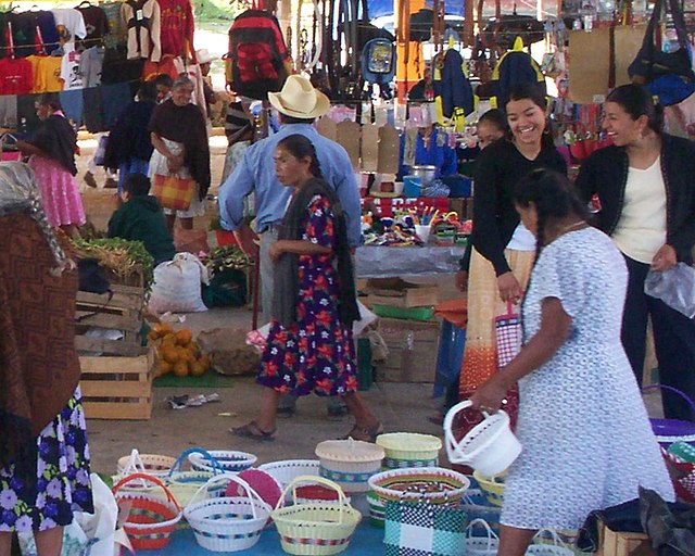 Tianguis - Wikipedia, la enciclopedia libre