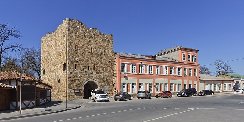 File:Eupatoria 04-14 img14 Old city tower.jpg