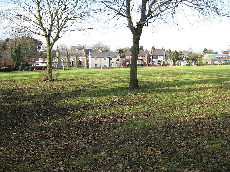 File:EvingtonVillageGreen2011.JPG