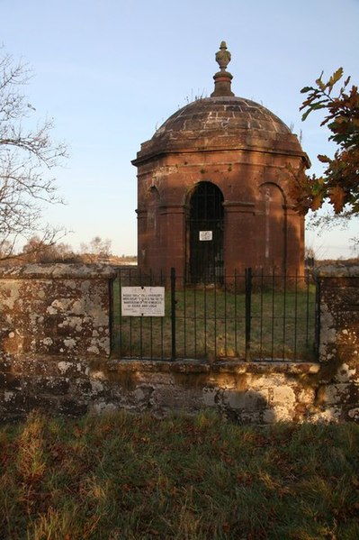 File:Family mausoleum of the Kinlochs of Kilrie and Logie - geograph.org.uk - 1052001.jpg